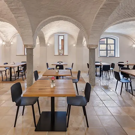 Roehrl Hotel 3*